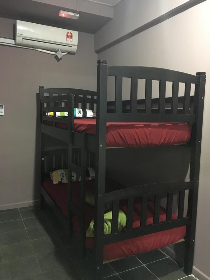 Ranau Backpackers Hostel Екстер'єр фото