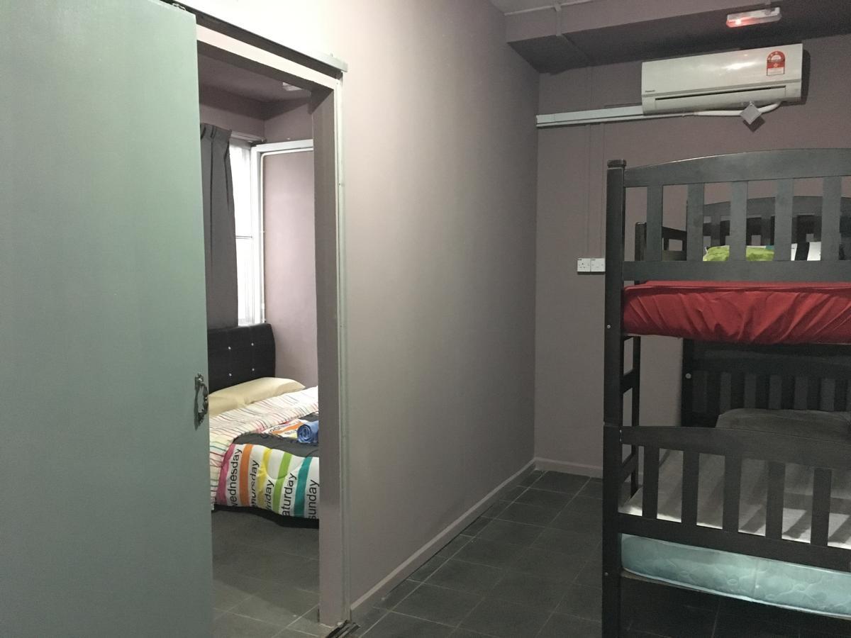 Ranau Backpackers Hostel Екстер'єр фото