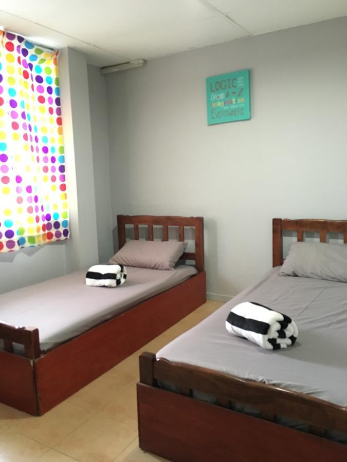 Ranau Backpackers Hostel Екстер'єр фото