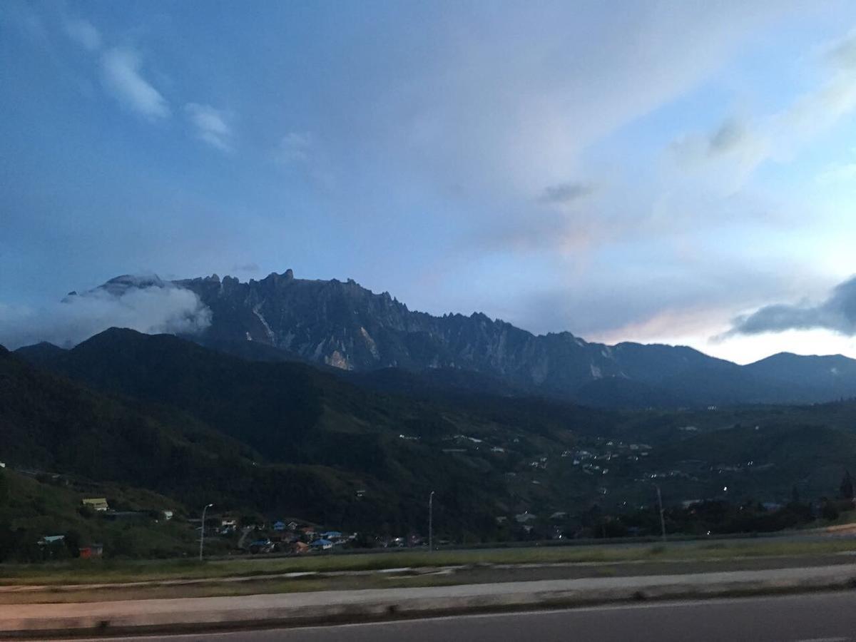 Ranau Backpackers Hostel Екстер'єр фото