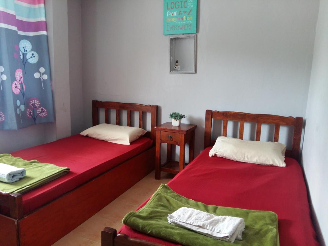 Ranau Backpackers Hostel Екстер'єр фото